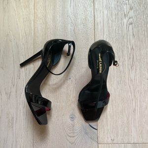 Saint Laurent strappy heels !! Like new